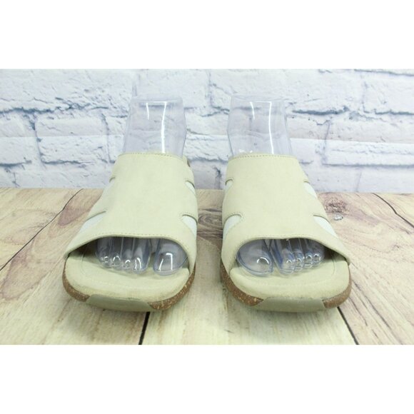 Merrell Sundial Cream Leather Slip On Comfort Casual Wedge Sandals Size 10 - Picture 4 of 9